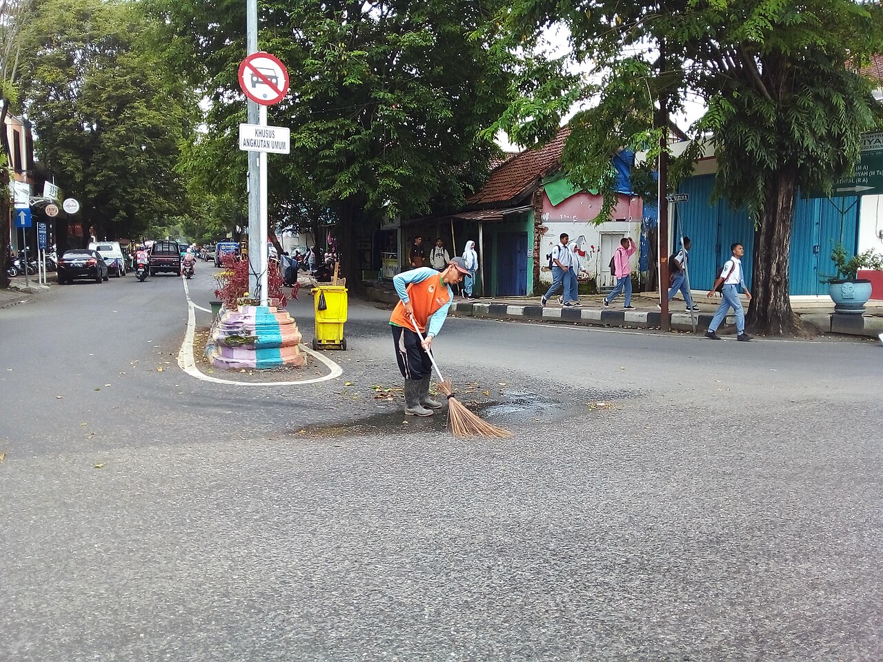 Pengelolaan sampah pahaejulu